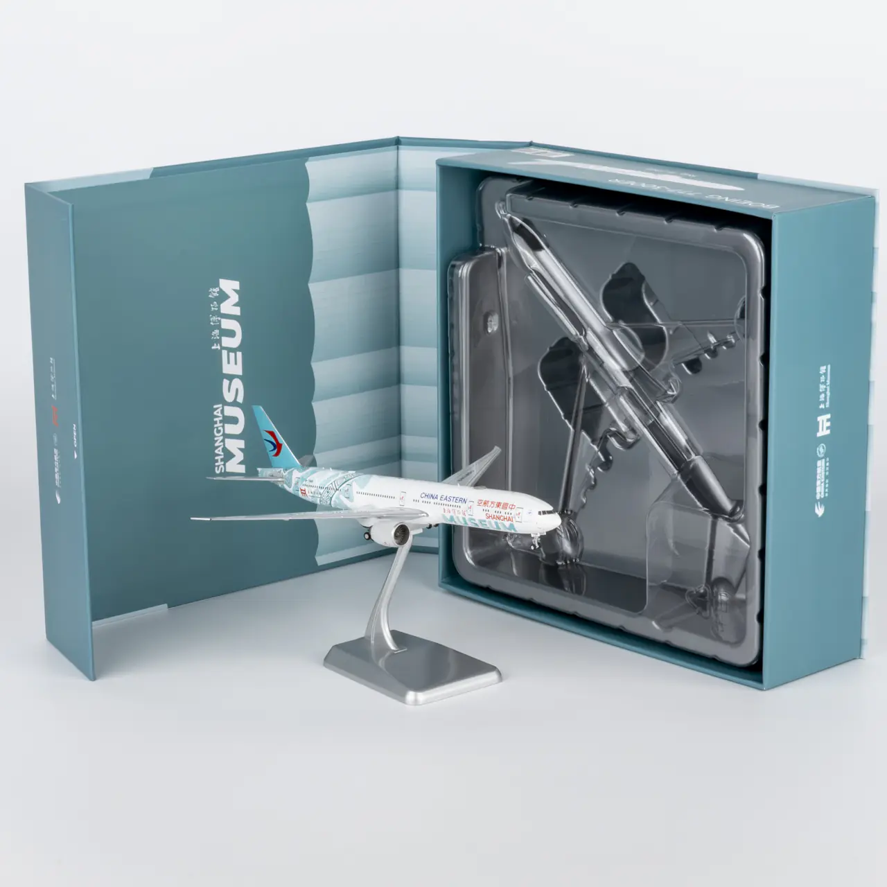 Collectible Diecast Aircraft Model Boeing B777-300ER 73080 [ULTIMATE] NG Models 1:400 China Eastern Airlines Reg: B-7349