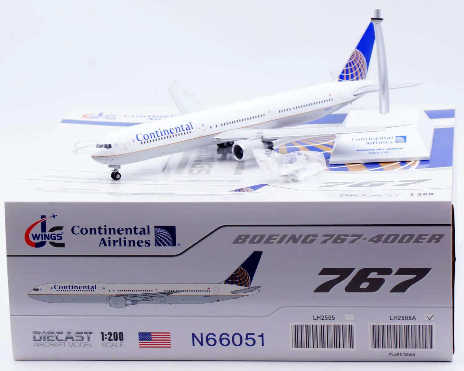 Collectible Diecast Aircraft Model Boeing B767-400ER LH2505A JC Wings 1:200 Continental Airlines Reg: N66051 Flaps Down