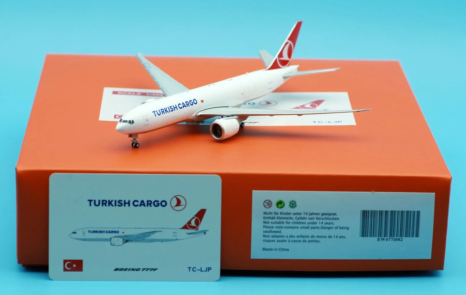 Collectible Diecast Aircraft Model Boeing B777-200LRF EW477L002 JC Wings 1:400 Turkish Cargo Reg: TC-LJP