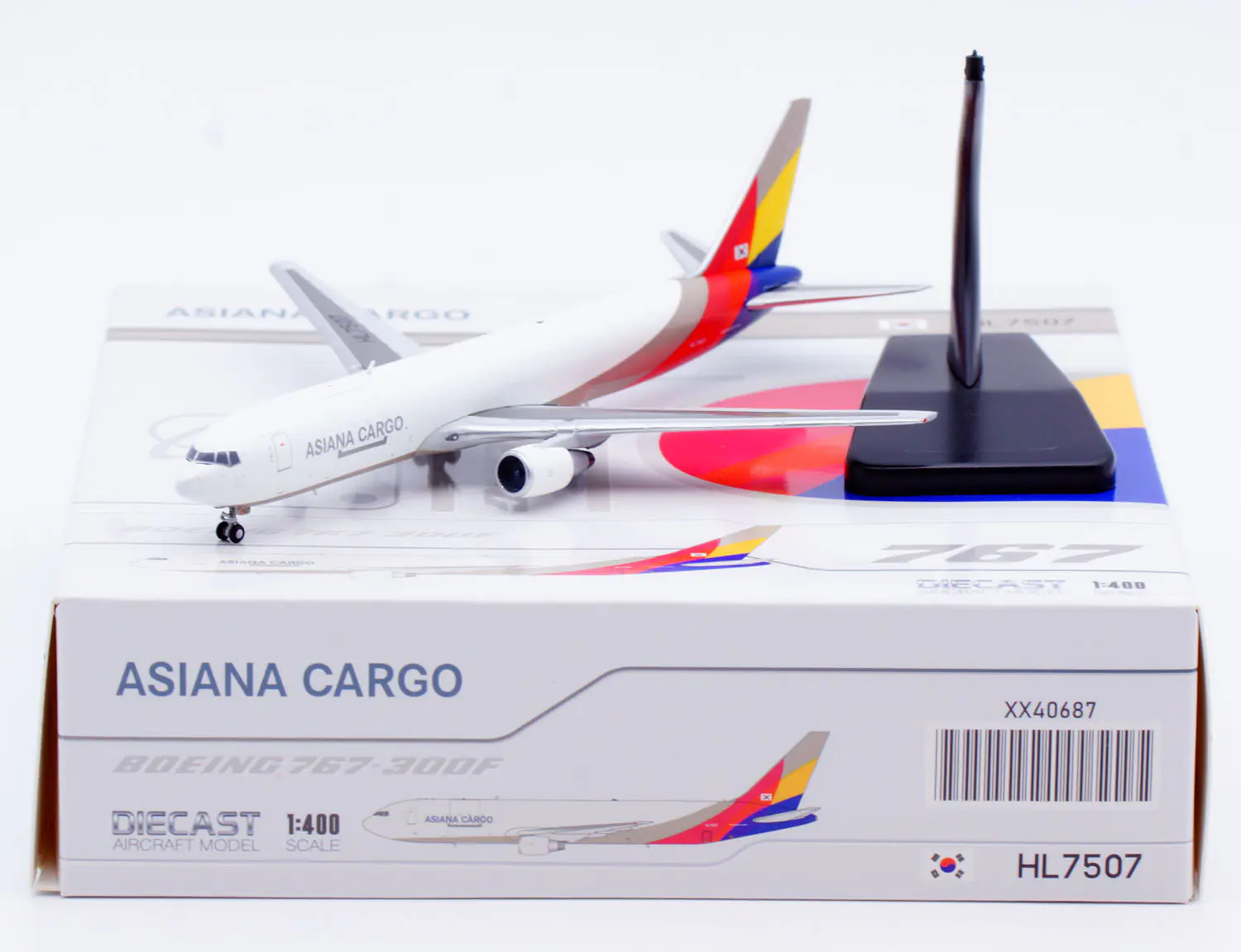 Collectible Diecast Aircraft Model Boeing B767-300F XX40687 JC Wings 1:400 Asiana Cargo Reg: HL7507
