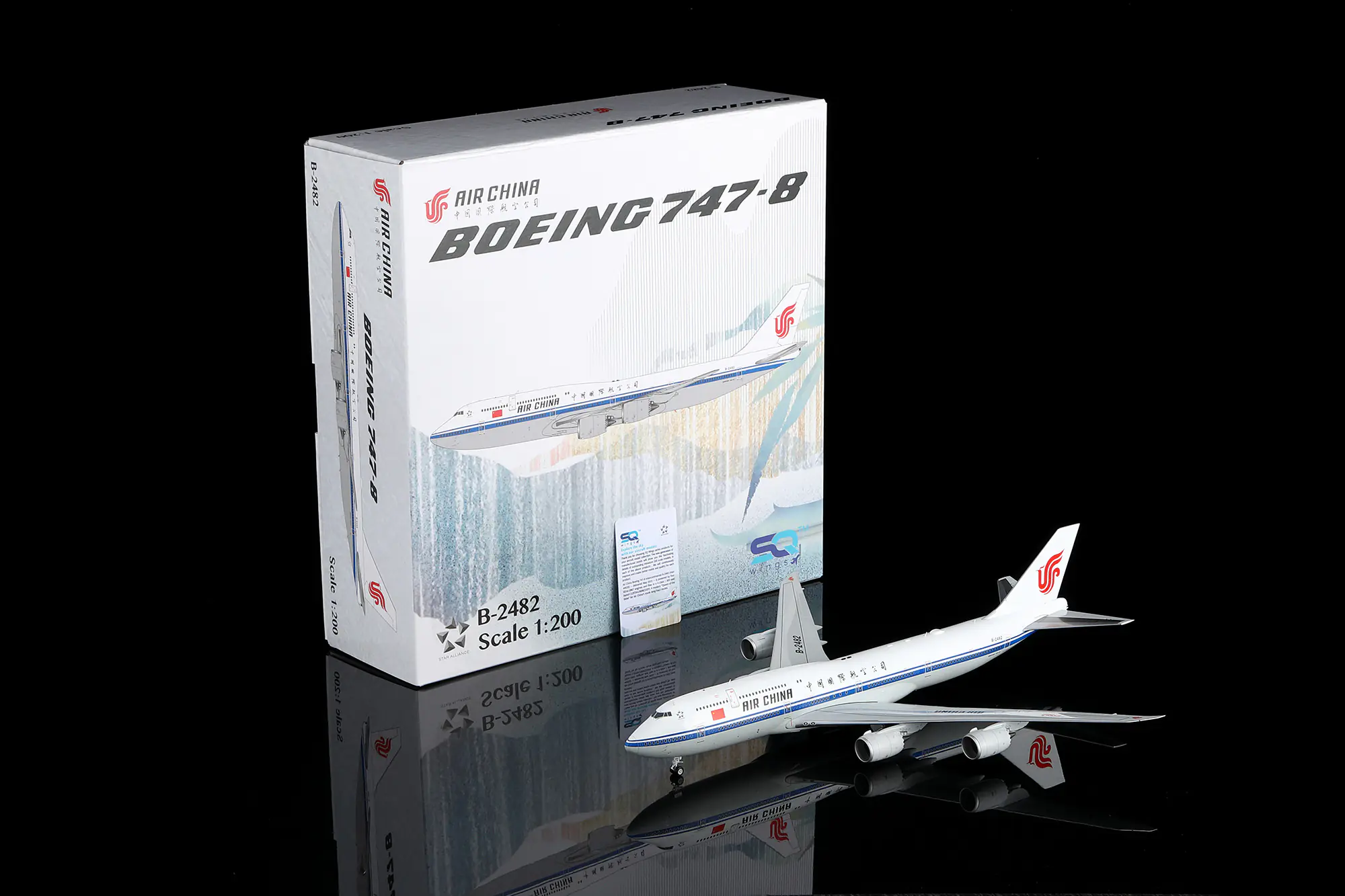 Collectible Diecast Aircraft Model Boeing B747-8 L2160 SQ Wings 1:200 Air China Reg: B-2482