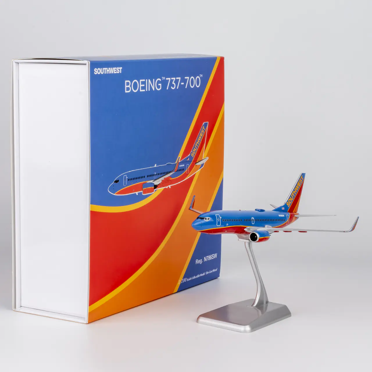 Collectible Diecast Aircraft Model Boeing B737-700 05032 NG Models 1:200 Southwest Airlines Reg: N786SW