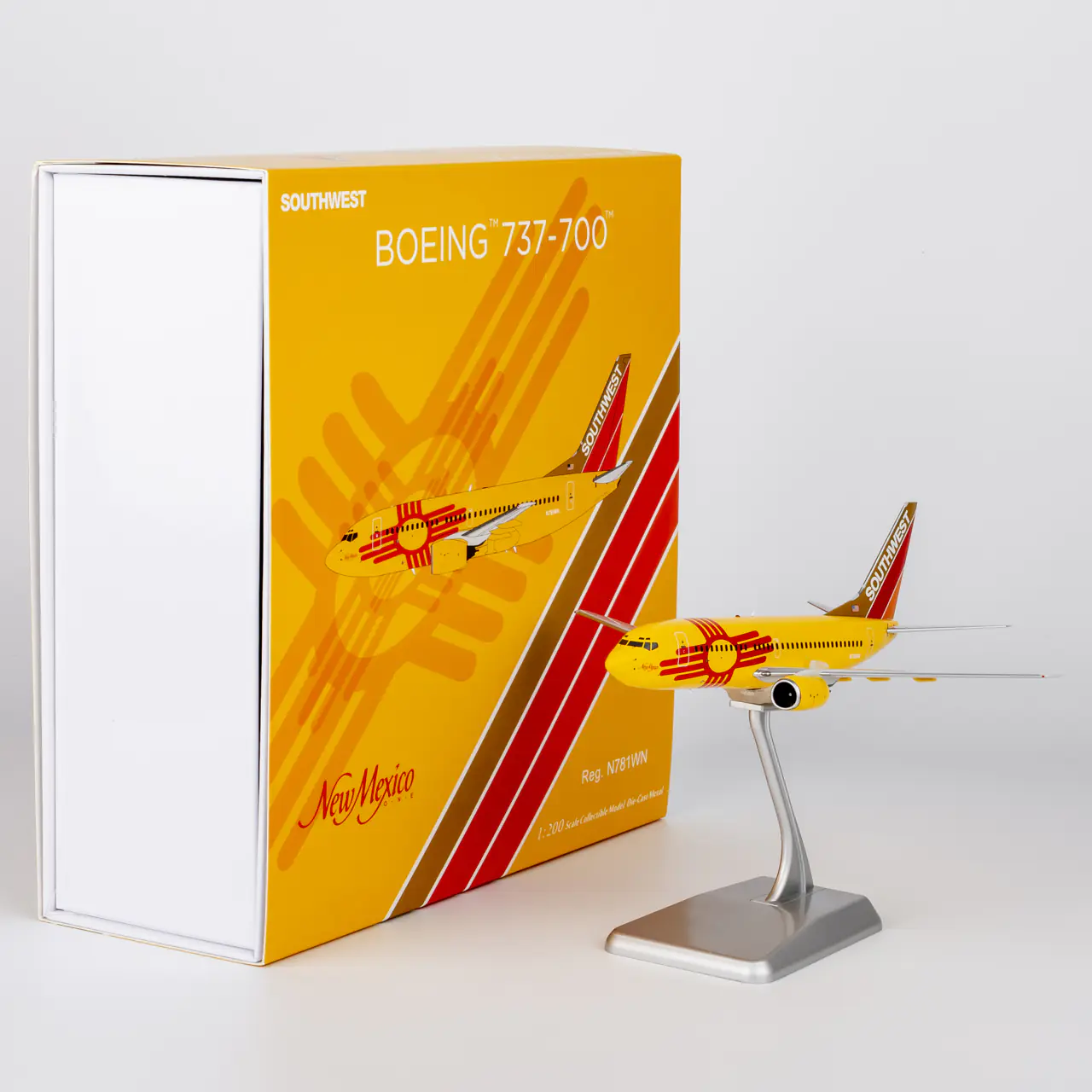 Collectible Diecast Aircraft Model Boeing B737-700 05039 NG Models 1:200 Southwest Airlines Reg: N781WN
