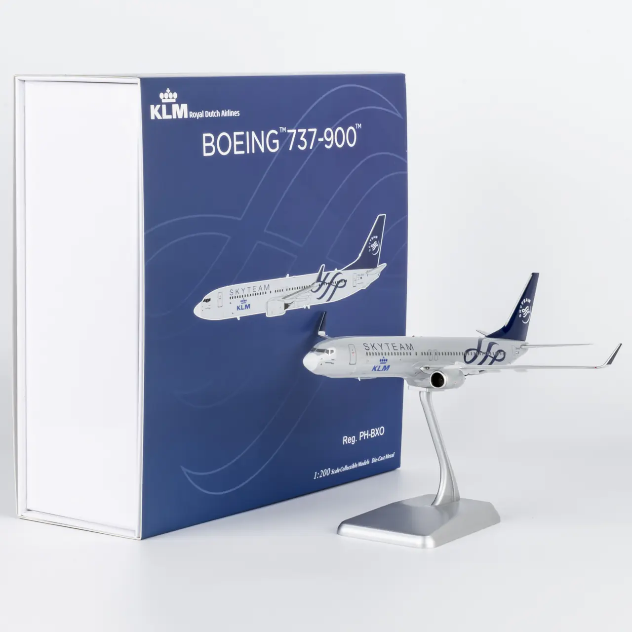 Collectible Diecast Aircraft Model Boeing B737-900ER 09006 NG Models 1:200 KLM Royal Dutch Airlines Reg: PH-BXO