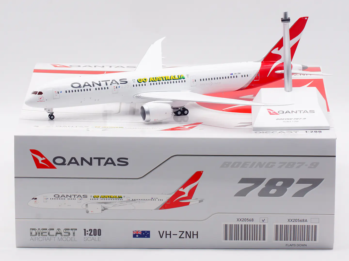 Collectible Diecast Aircraft Model Boeing B787-9 XX20568 JC Wings 1:200 Qantas Airways Reg: VH-ZNH