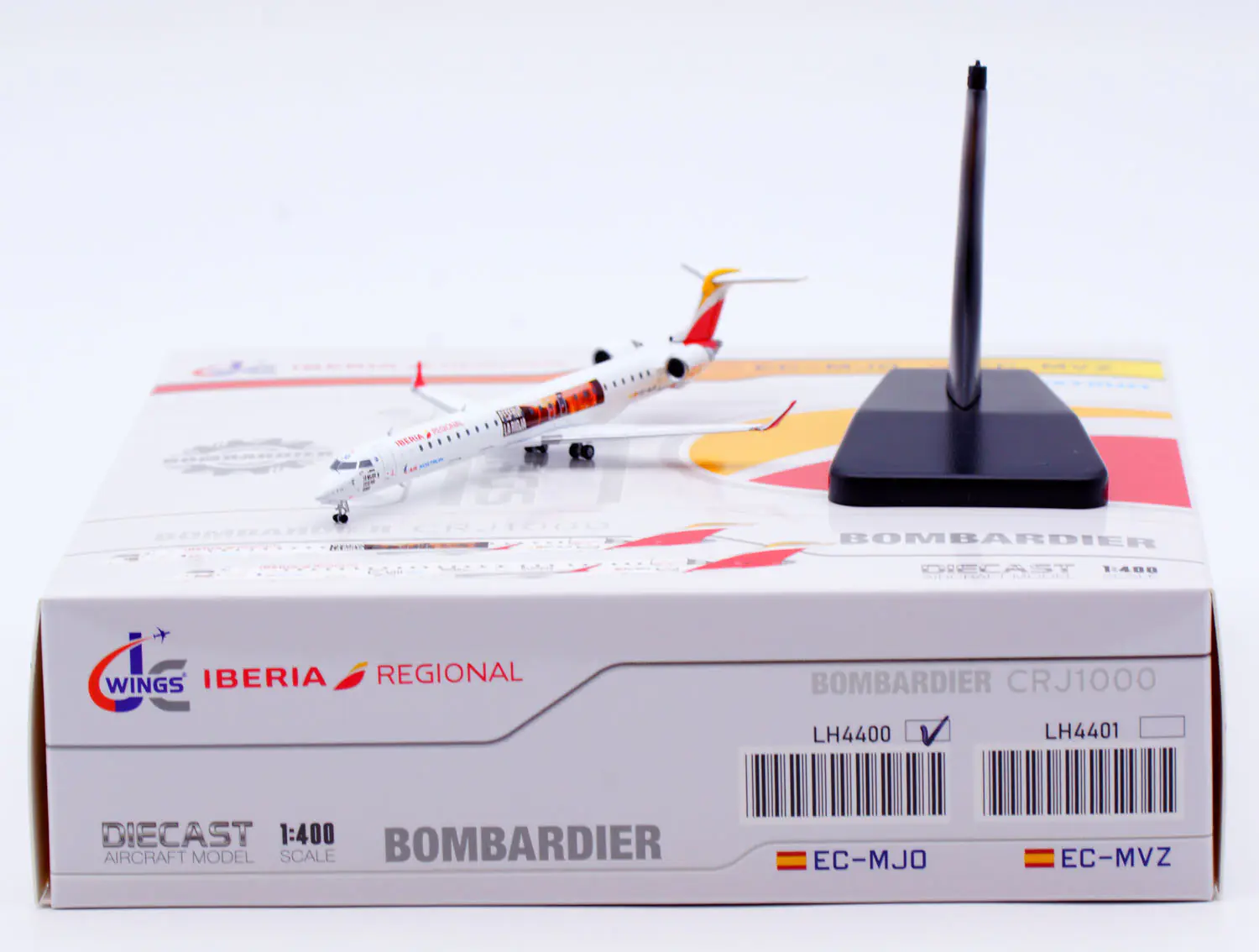 Collectible Diecast Aircraft Model Bombardier CRJ-1000 LH4400 JC Wings 1:400 Iberia Regional Reg: EC-MJO