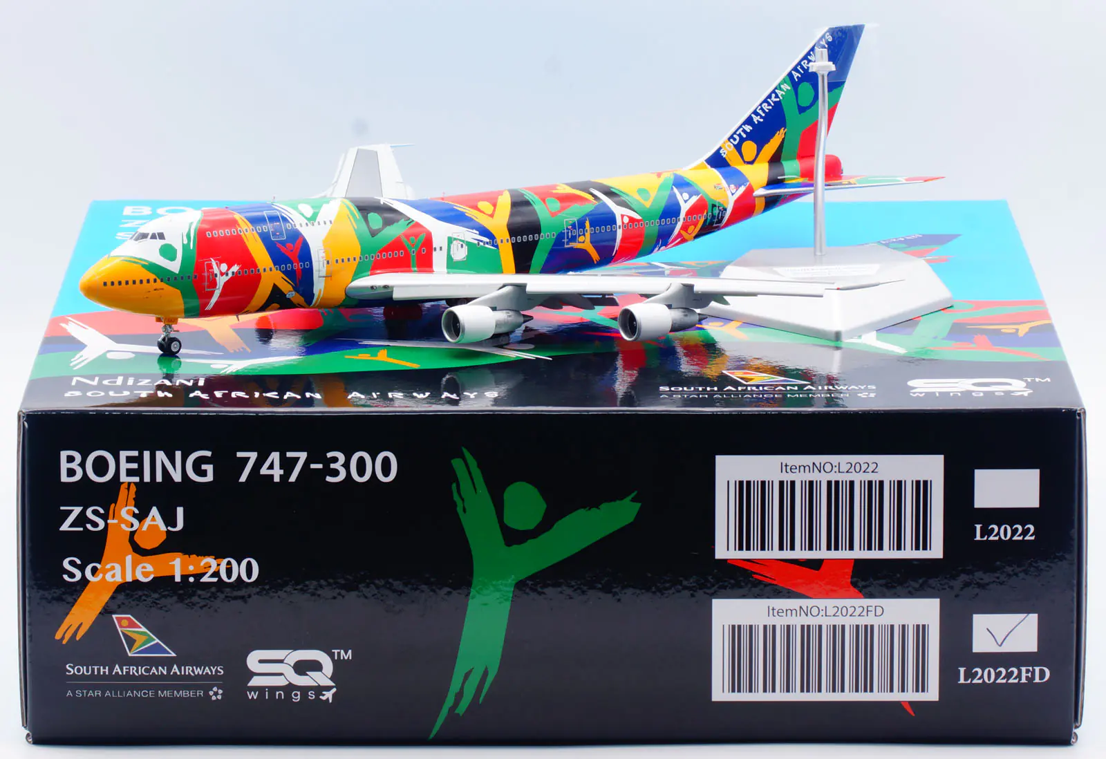 Collectible Diecast Aircraft Model Boeing B747-300 L2022FD SQ Wings 1:200 South African Airways Reg: ZS-SAJ Flaps Down