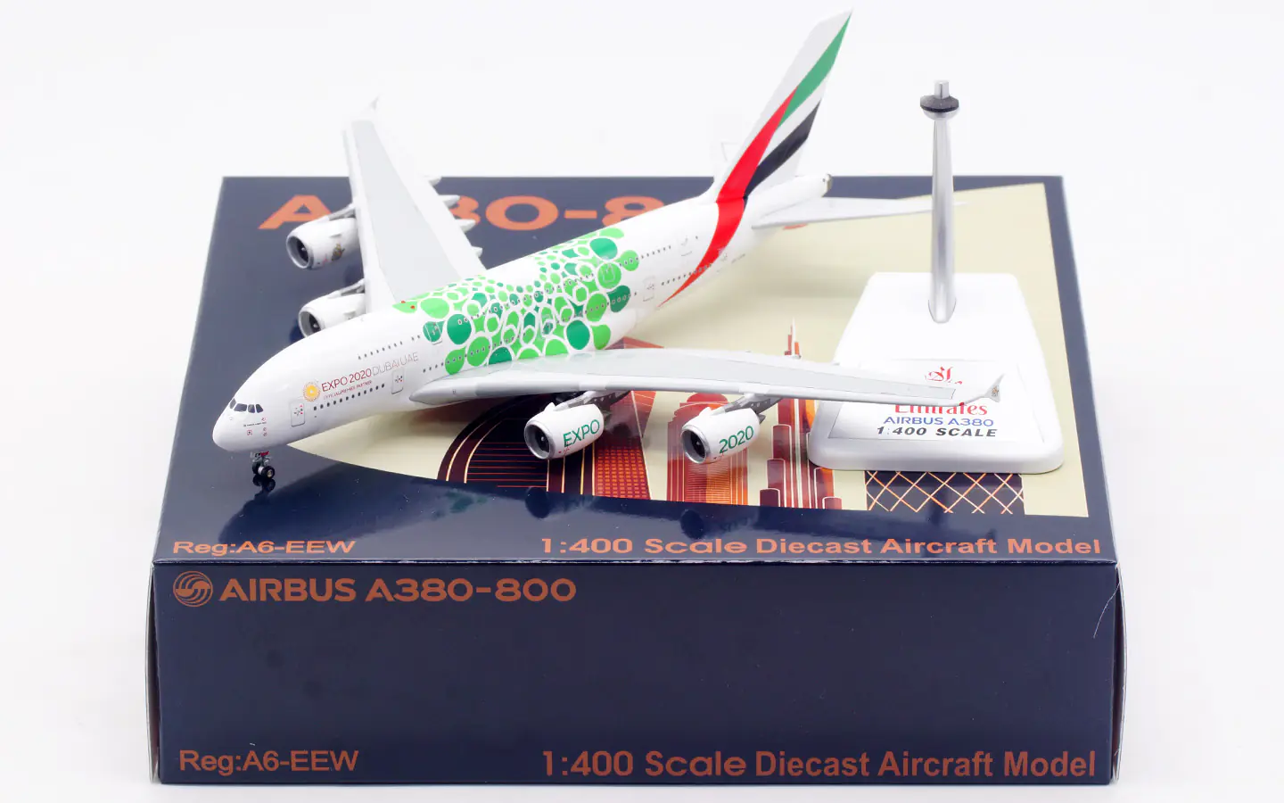 Collectible Diecast Aircraft Model Airbus A380-800 XB0009 Aviation 1:400 Emirates Reg: A6-EEW