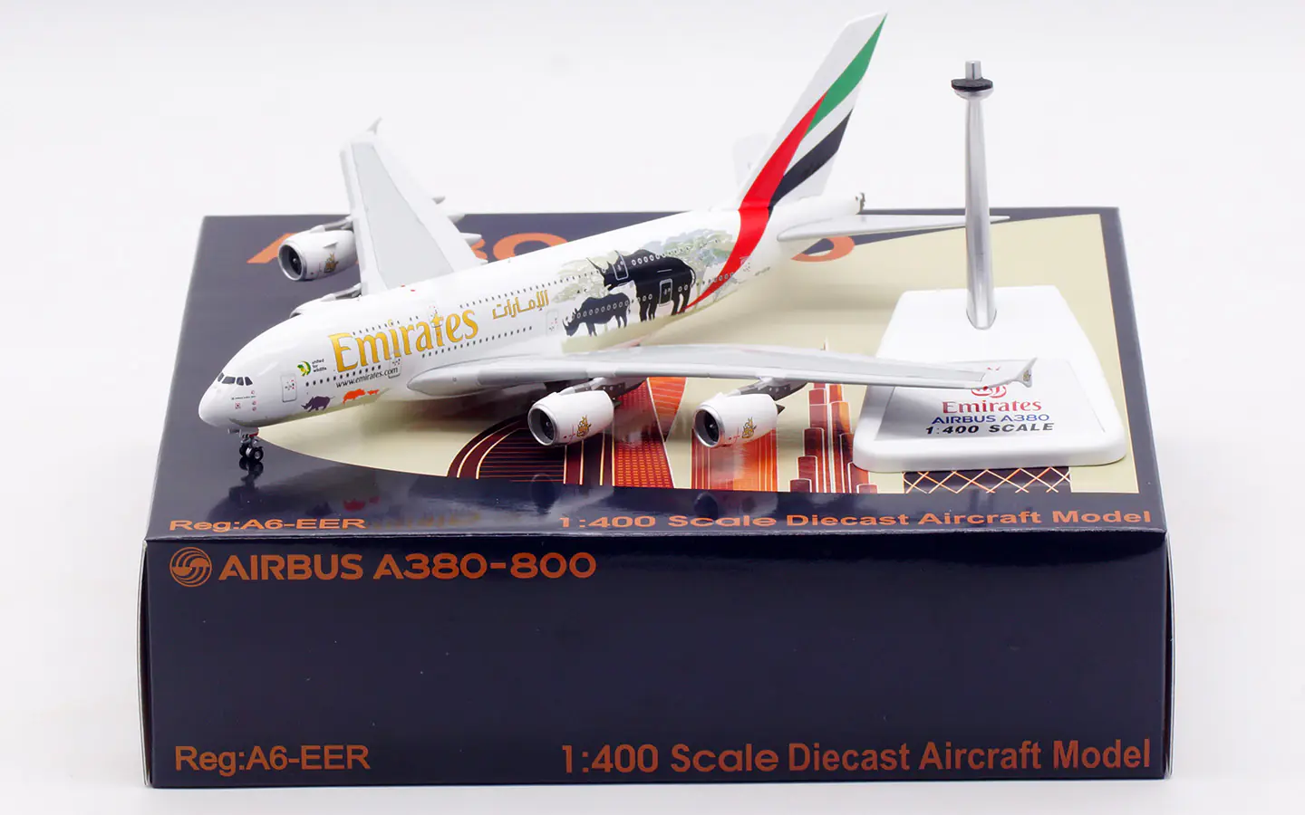 Collectible Diecast Aircraft Model Airbus A380-800 XB0010 Aviation 1:400 Emirates Reg: A6-EER