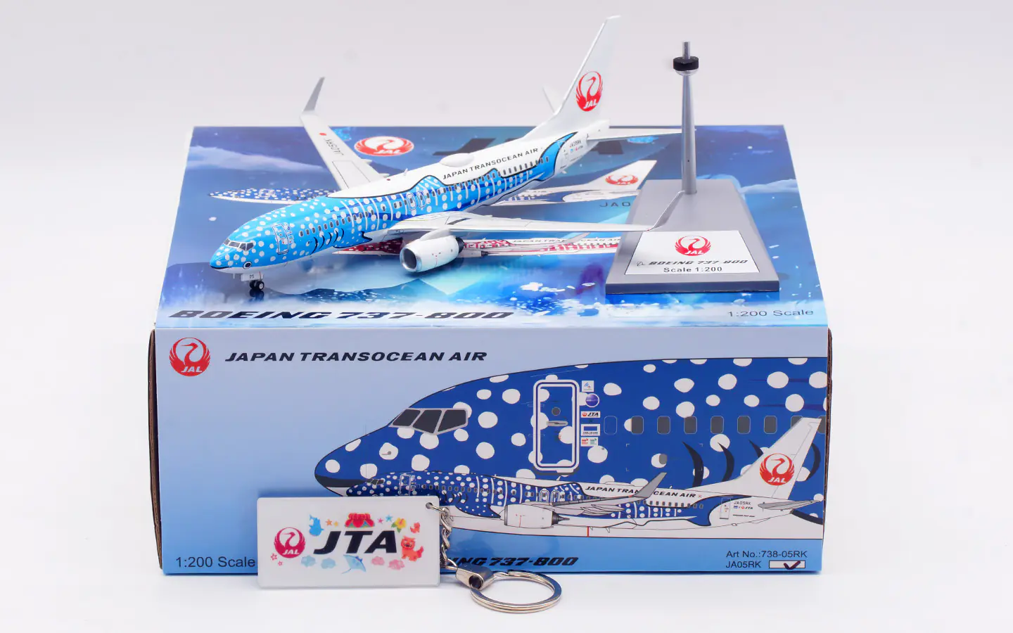 Collectible Diecast Aircraft Model Boeing B737-800 738-05RK Aviation 1:200 Japan Transocean Air Reg: JA05RK