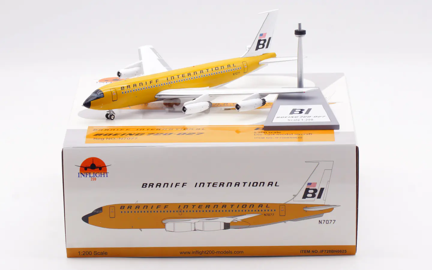 Collectible Diecast Aircraft Model Boeing B720-027 IF720BN0625 INFLIGHT 1:200 Braniff International Reg: N7077