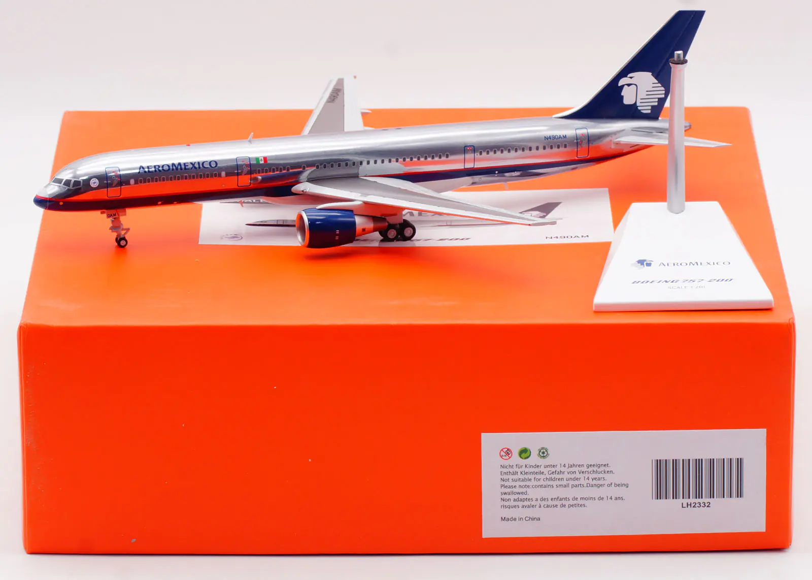 Collectible Diecast Aircraft Model Boeing Boeing B757-200 LH2332 JC Wings 1:200 Aeromexico Airlines Reg: N490AM