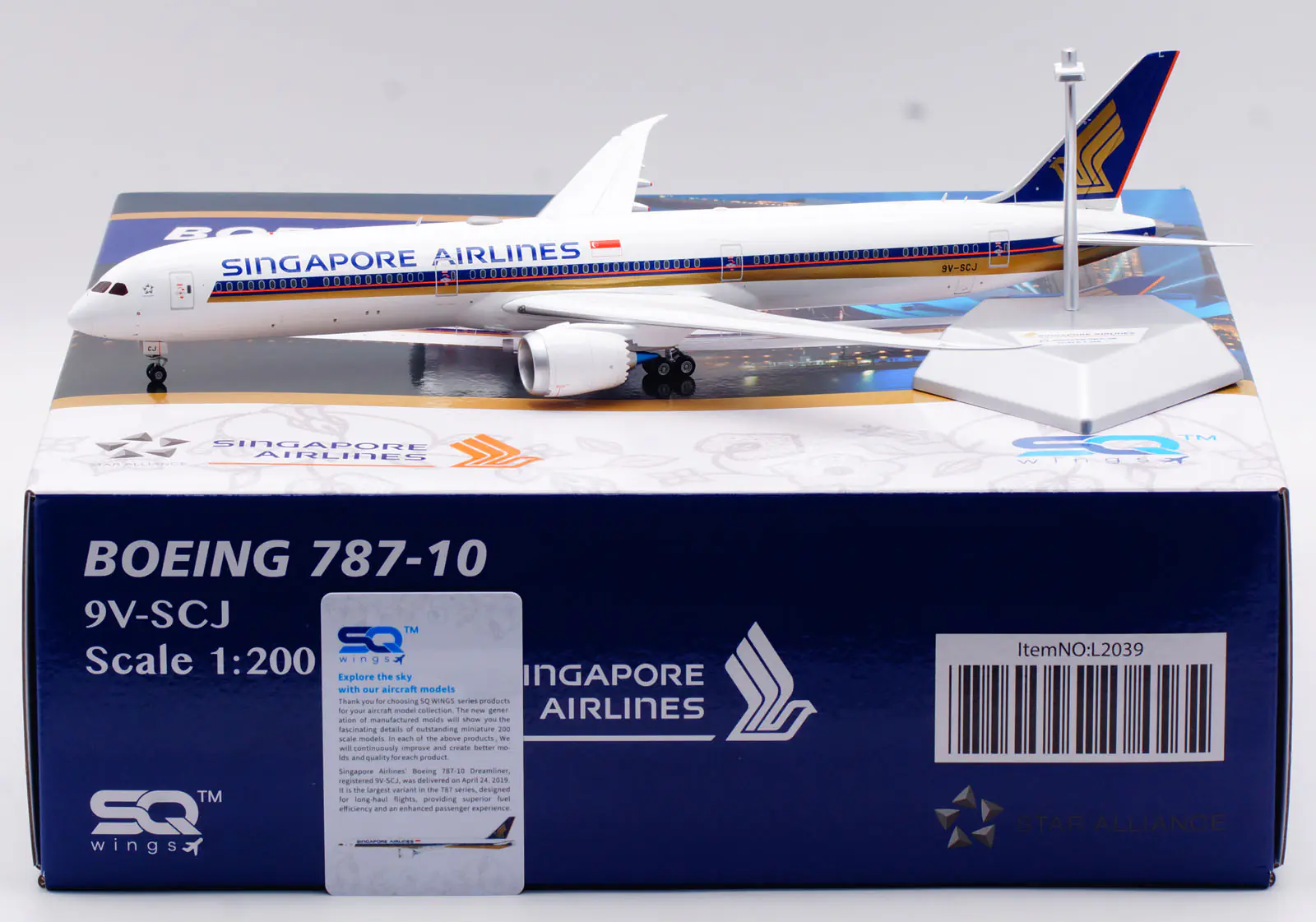 Collectible Diecast Aircraft Model Boeing B787-10 L2039 SQ Wings 1:200 Singapore Airlines Reg: 9V-SCJ