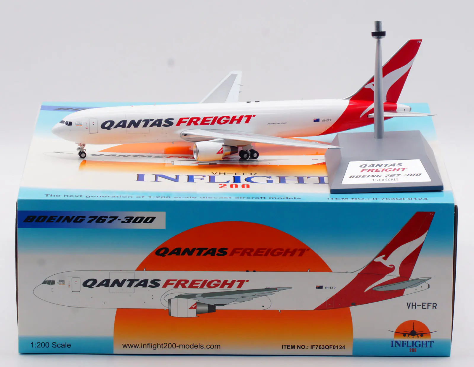 Collectible Diecast Aircraft Model Boeing B767-300 IF763QF0124 INFLIGHT 1:200 Qantas Freight Reg: VH-EFR