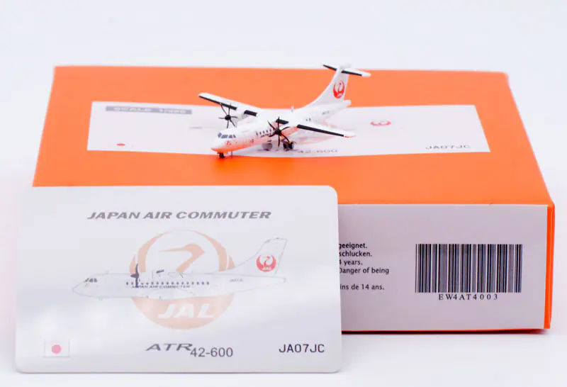 Collectible Diecast Aircraft Model ATR42-600 EW4AT4003 JC Wings 1:400 Japan Air Commuter Reg: JA07JC