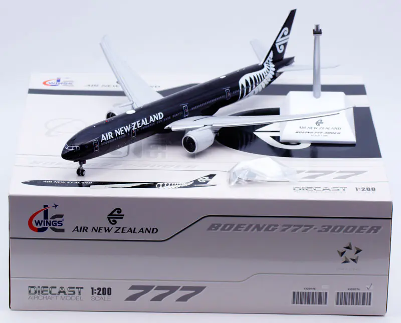 Collectible Diecast Aircraft Model Boeing B777-300ER XX20157A JC Wings 1:200 Air New Zealand Reg: ZK-OKQ Flaps Down