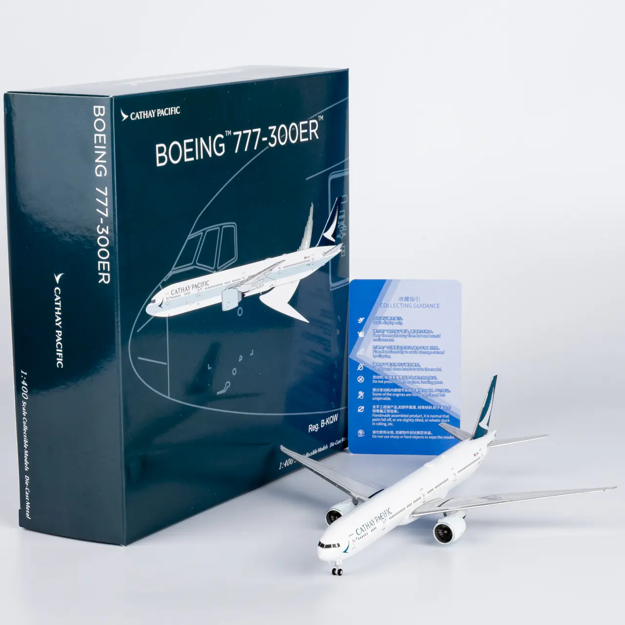 Collectible Diecast Aircraft Model Boeing B777-300ER 73069 NG Models 1:400 Cathay Pacific Reg: B-KQW