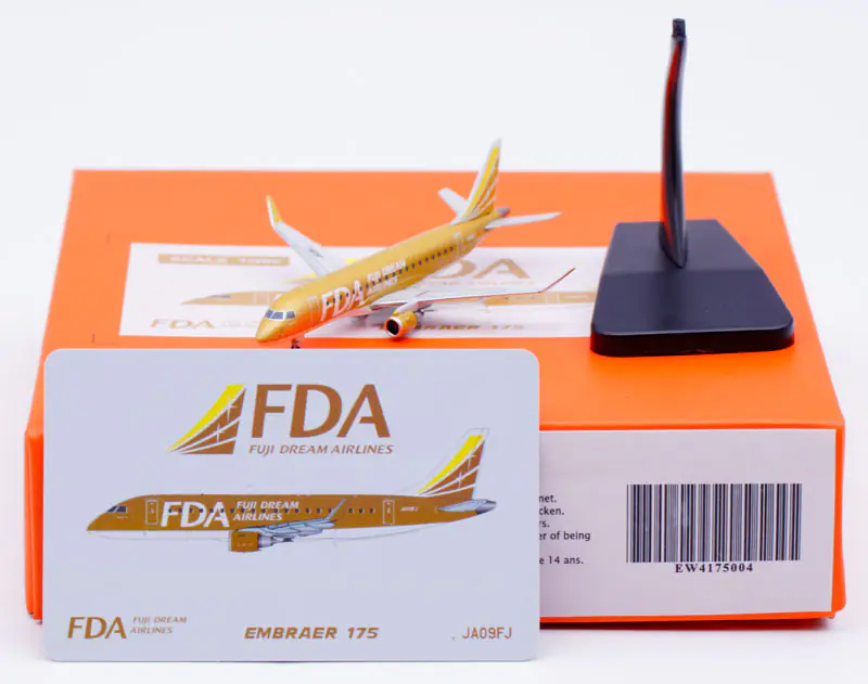 Collectible Diecast Aircraft Model EMBRAER ERJ-175 EW4175004 JC Wings 1:400 Fuji Dream Airlines Reg: JA09FJ