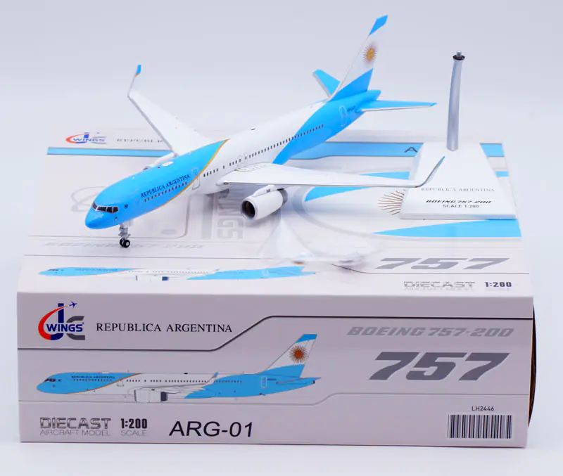 Collectible Diecast Aircraft Model Boeing B757-200 LH2446 JC Wings 1:200 Argentina Air Force Reg: ARG-01