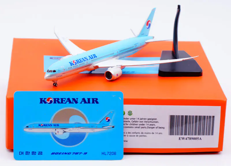 Collectible Diecast Aircraft Model Boeing B787-9 EW4789005A JC Wings 1:400 Korean Air Reg: HL7206 Flaps Down