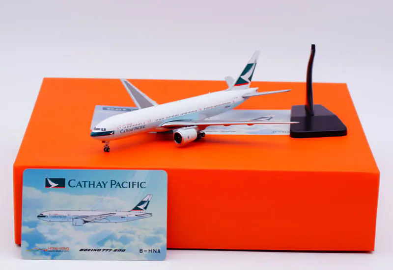 Collectible Diecast Aircraft Model Boeing B777-200 EW4772006 JC Wings 1:400 Cathay Pacific Reg: B-HNA
