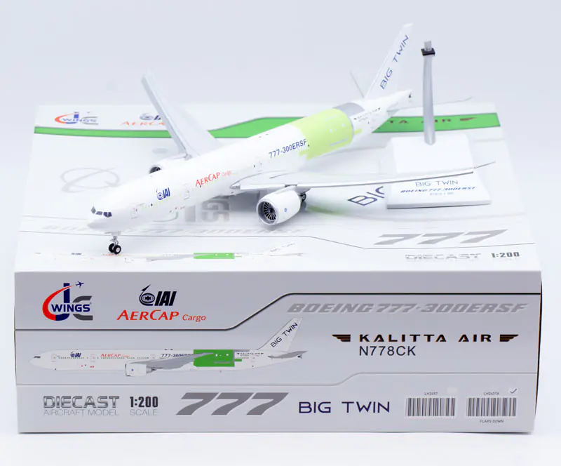 Collectible Diecast Aircraft Model Boeing B777-300ER(SF) LH2457A JC Wings 1:200 Kalitta Air Reg: N778CK Flaps Down