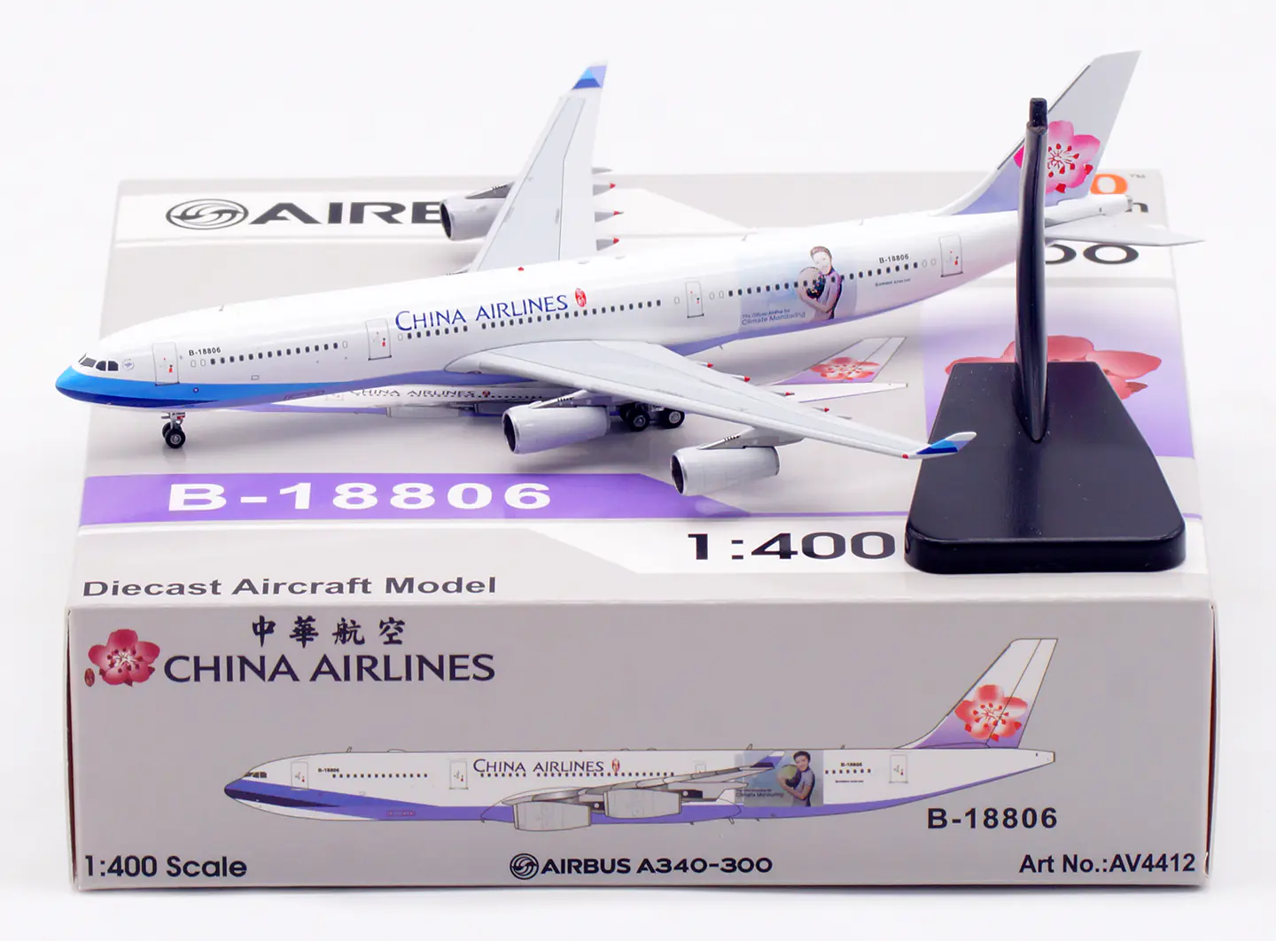 Collectible Diecast Aircraft Model Airbus A340-300 AV4412 Aviation 1:400 China Airlines Reg: B-18806  1/400 B-18806 China Airlines Airbus A340-313 空姐抱地球