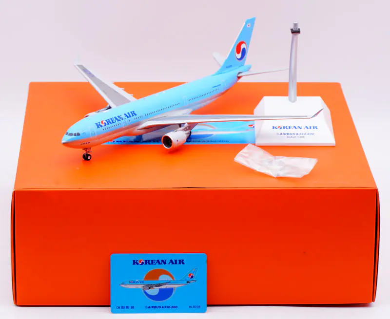 Collectible Diecast Aircraft Model Airbus A330-300 EW2332002 JC Wings 1:200 Korean Air Reg: HL8228