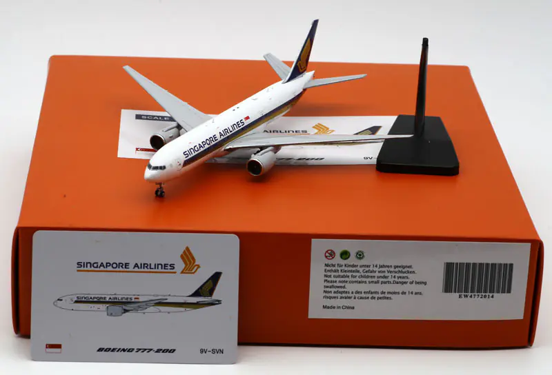 Collectible Diecast Aircraft Model Boeing B777-200 EW4772014 JC Wings 1:400 Singapore Airlines Reg: 9V-SVN