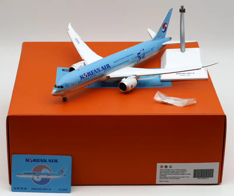 Collectible Diecast Aircraft Model Boeing B787-9 EW2789011A JC Wings 1:200 Korean Air "50 Years" Reg: HL8082 Flaps Down