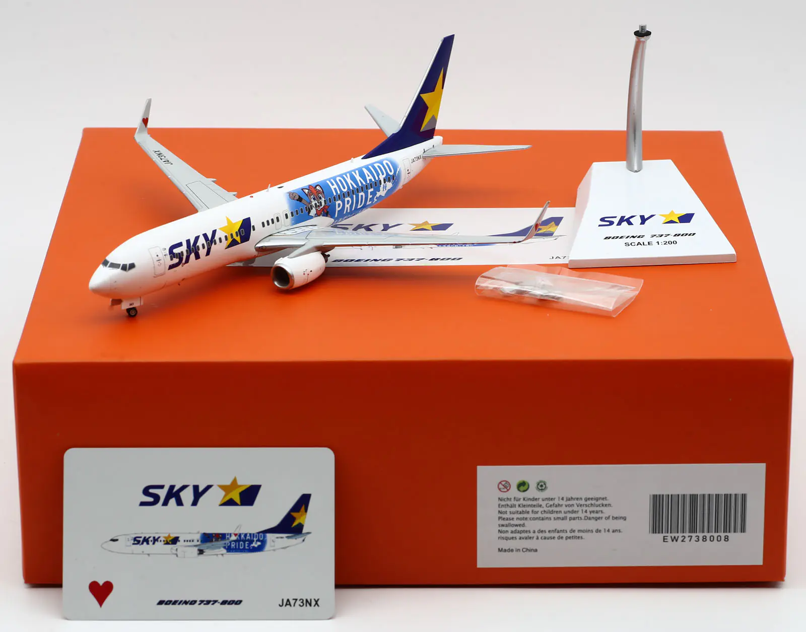 Collectible Diecast Aircraft Model Boeing B737-800 EW2738008 JC Wings 1:200 Skymark Hokkaido Reg: JA73NX