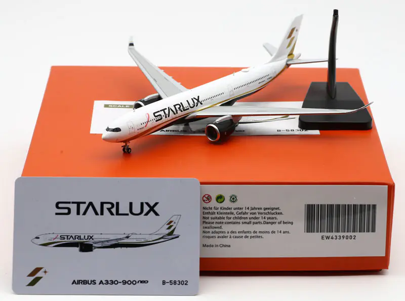 Collectible Diecast Aircraft Model Airbus A330-900NEO EW4339002 JC Wings 1:400 Starlux Airlines Reg: B-58302