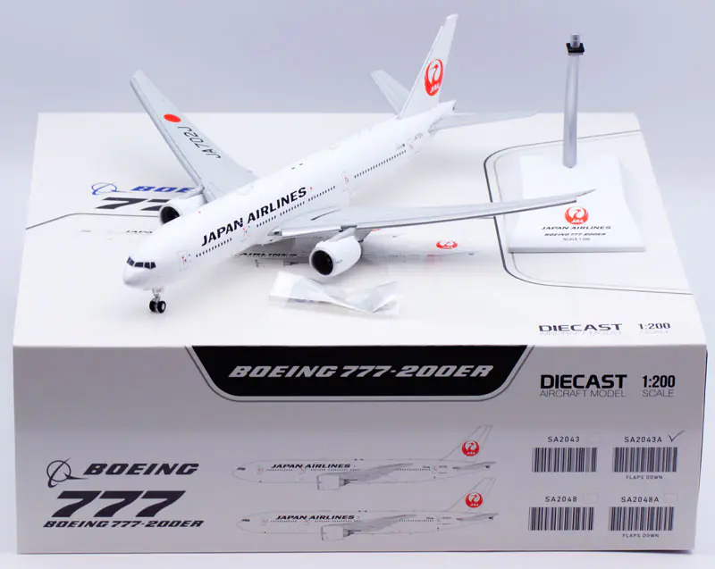 Collectible Diecast Aircraft Model Boeing B777-200 SA2043A JC Wings 1:200 Japan Airlines JAL Reg: JA702J Flaps Down