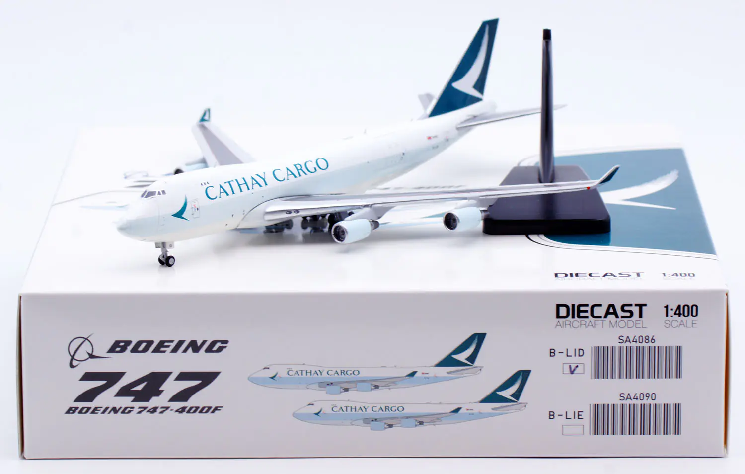 Collectible Diecast Aircraft Model Boeing B747-400F SA4086 JC Wings 1:400 Cathay Cargo Reg: B-LID