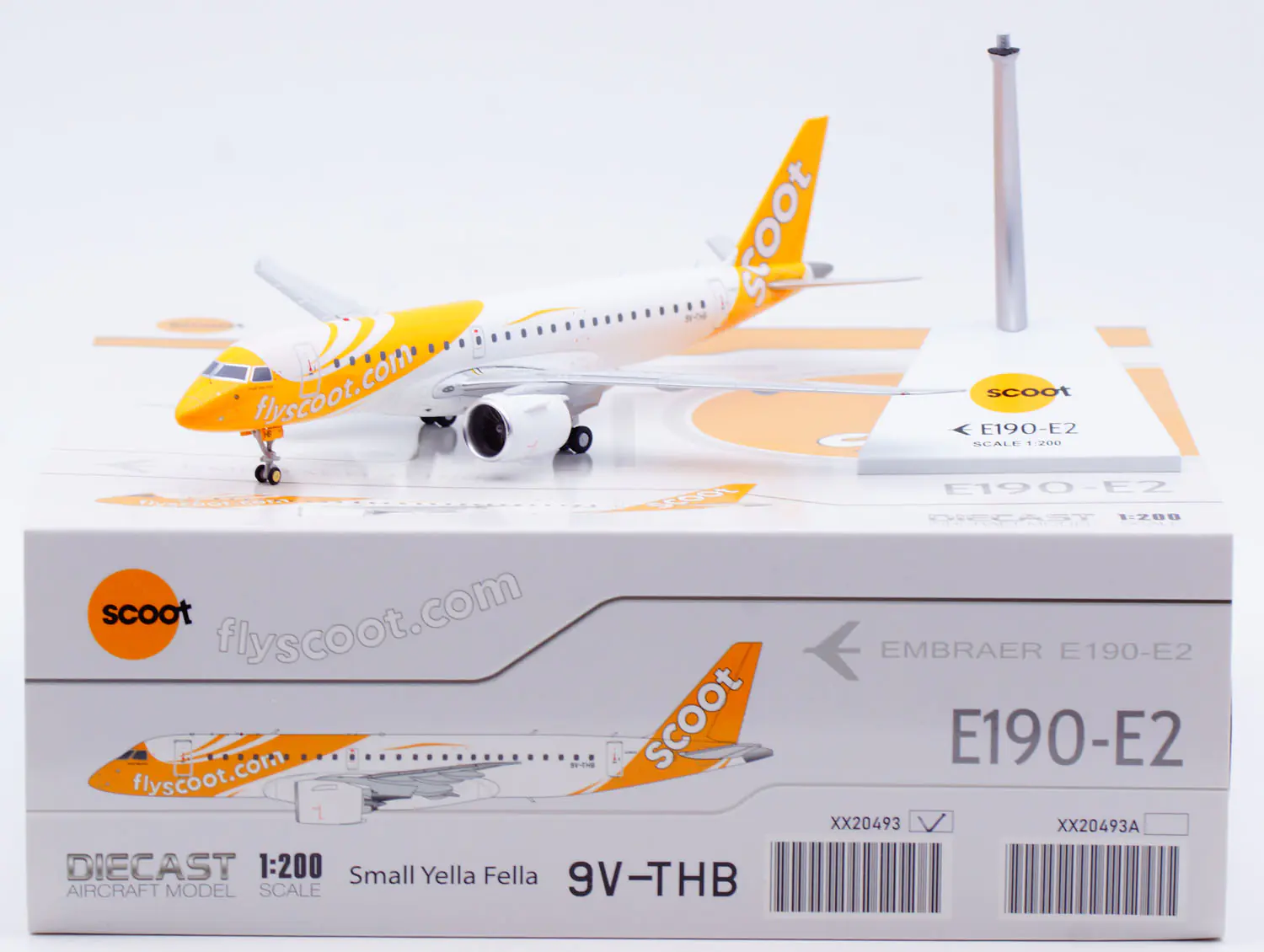 Collectible Diecast Aircraft Model Embraer E190-E2 XX20493 JC Wings 1:200 Scoot Airlines Reg: 9V-THB
