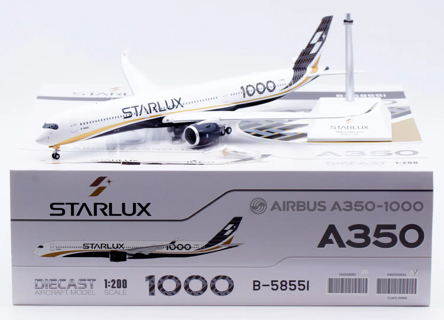 Collectible Diecast Aircraft Model Airbus A350-1000XWB EW235K002A JC Wings 1:200 Starlux Airlines [Carbon Fiber] Reg: B-58551 Flaps Down