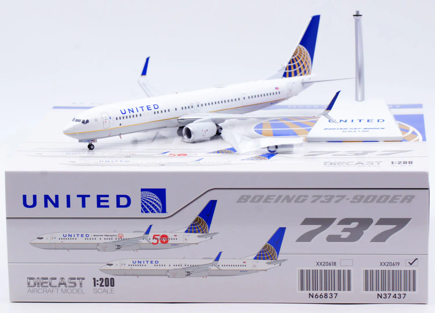 Collectible Diecast Aircraft Model Boeing B737-900ER XX20619 JC Wings 1:200 United Airlines Reg: N37437