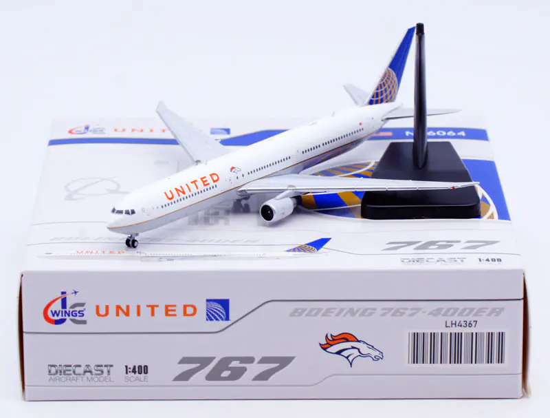 Collectible Diecast Aircraft Model Boeing B7677-400ER LH4367 JC Wings 1:400 United Airlines Reg: N76064
