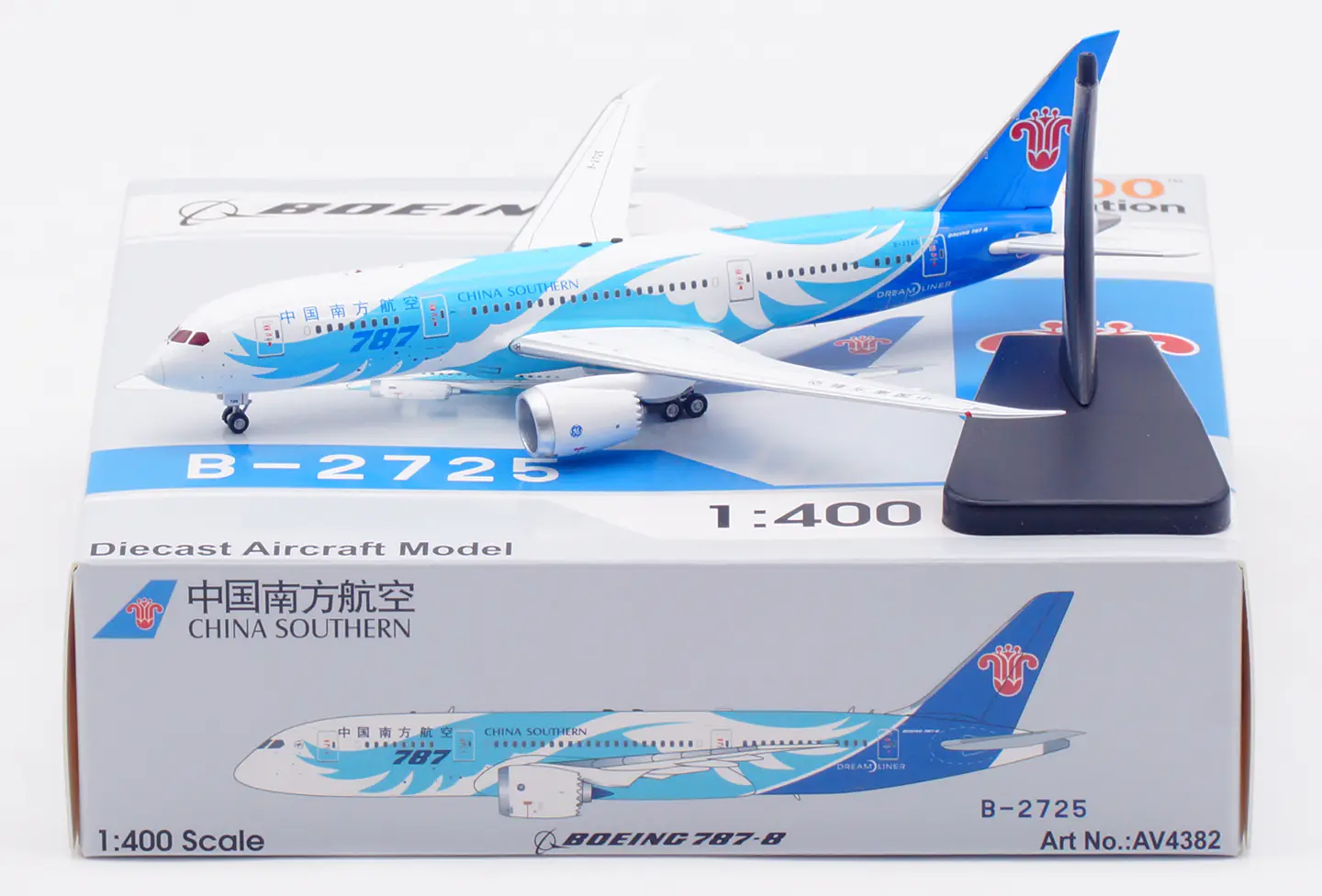 Collectible Diecast Aircraft Model Boeing B787-8 AV4245 Aviation 1:400 CHINA SOUTHERN Airlines Reg: B-2725