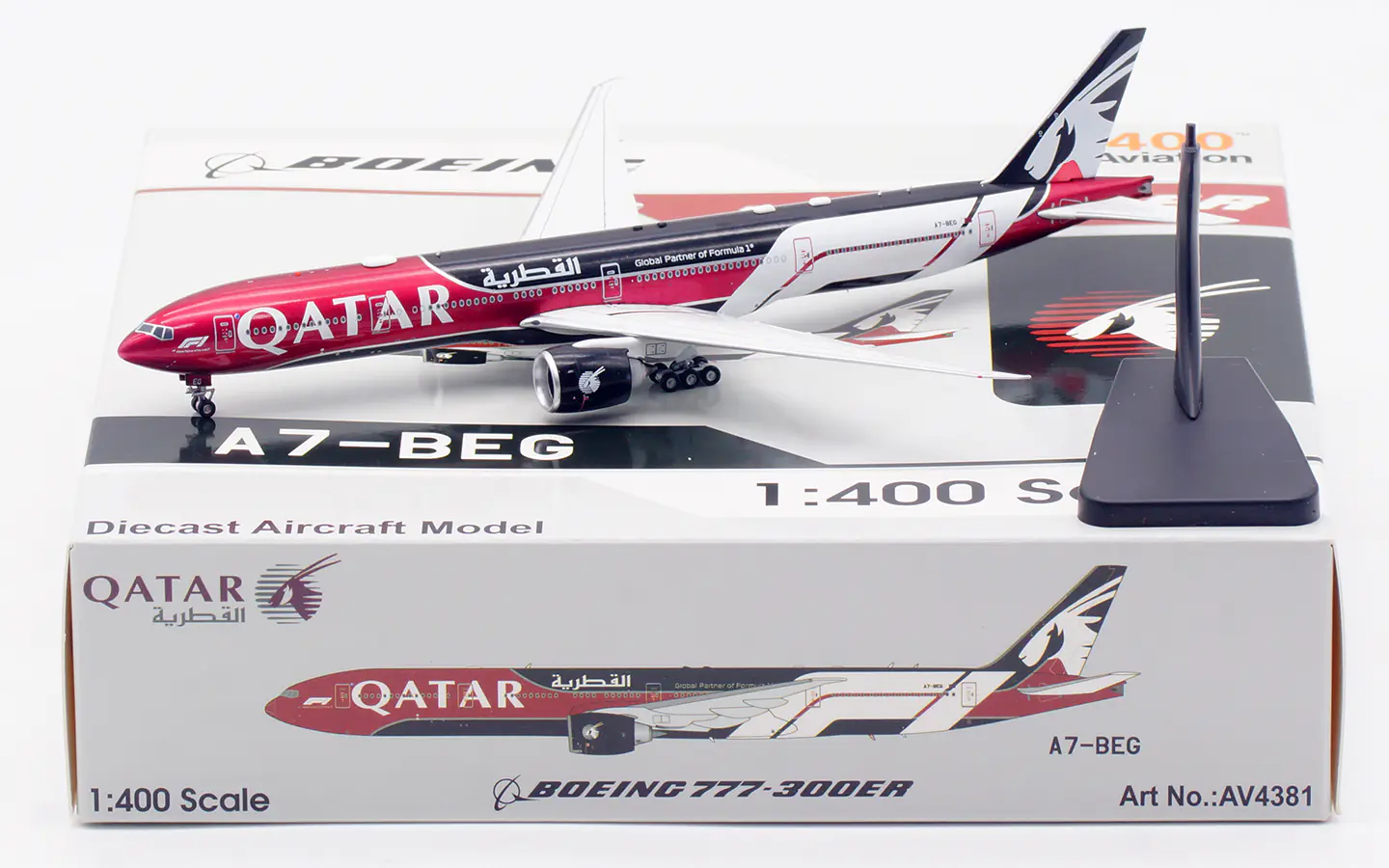 Collectible Diecast Aircraft Model Boeing B777-300ER AV4381 Aviation 1:400 Qater Reg: A7-300ER & Tractor