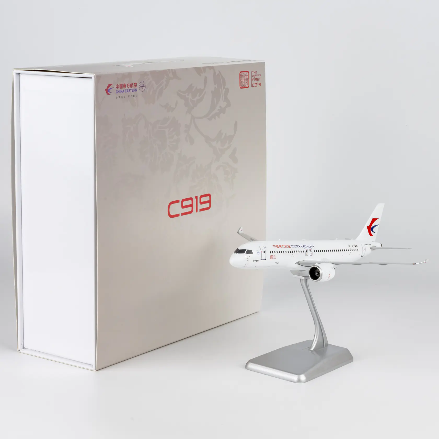 Collectible Diecast Aircraft Model COMAC C919 99201 NG Models 1:200 China Eastern Airlines Reg: B-32DQ