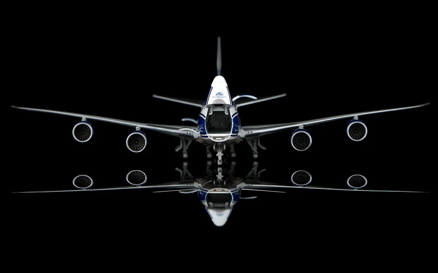 Collectible Diecast Aircraft Model Boeing B747-8F B632601C HX Models 1:400 Air Bridge Cargo Reg: VQ-BLQ  [Interactive Series]