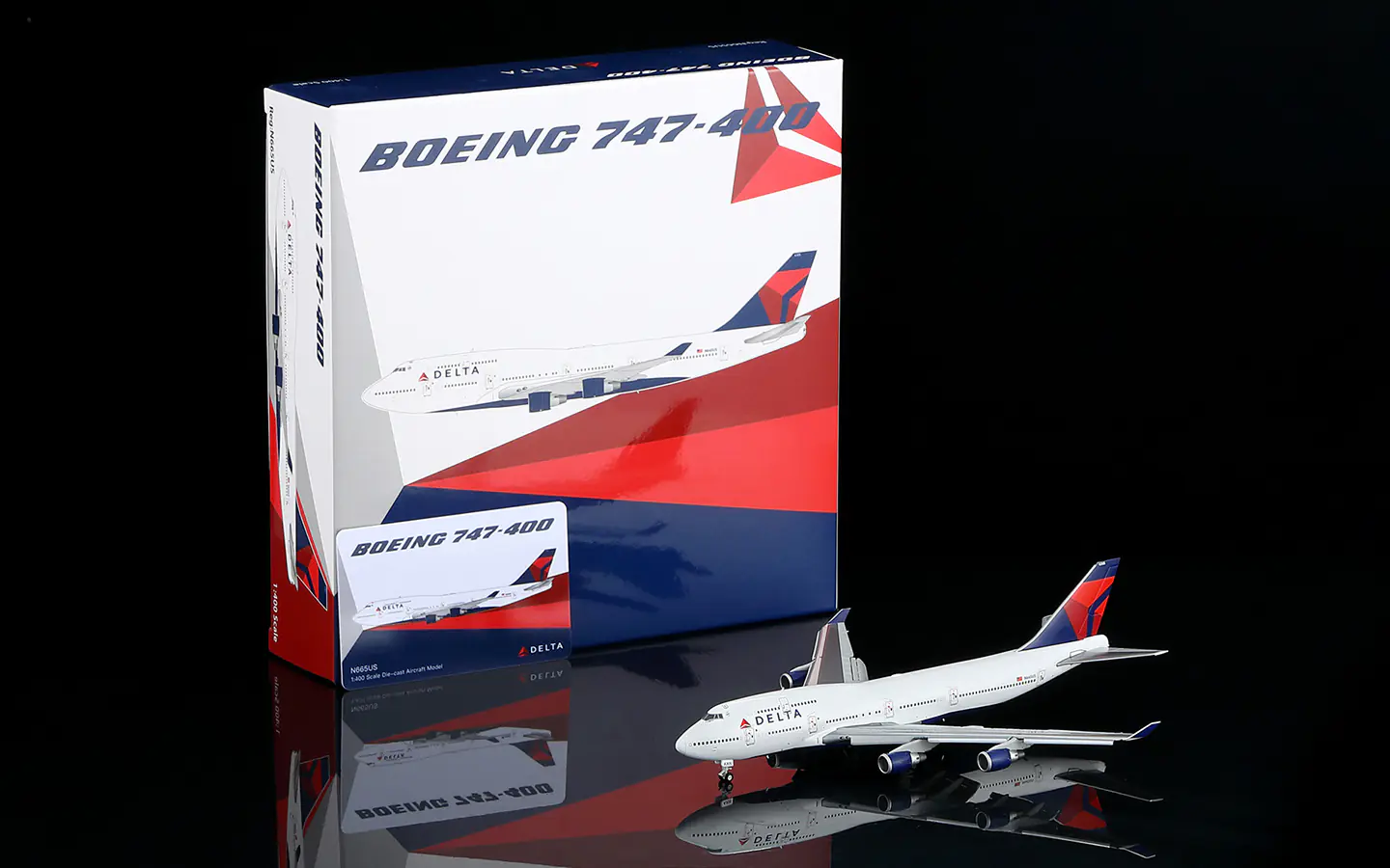 Collectible Diecast Aircraft Model Boeing B747-400 B616601F HX Models 1:400 DELTA Air Lines Reg: N665US Flaps Down