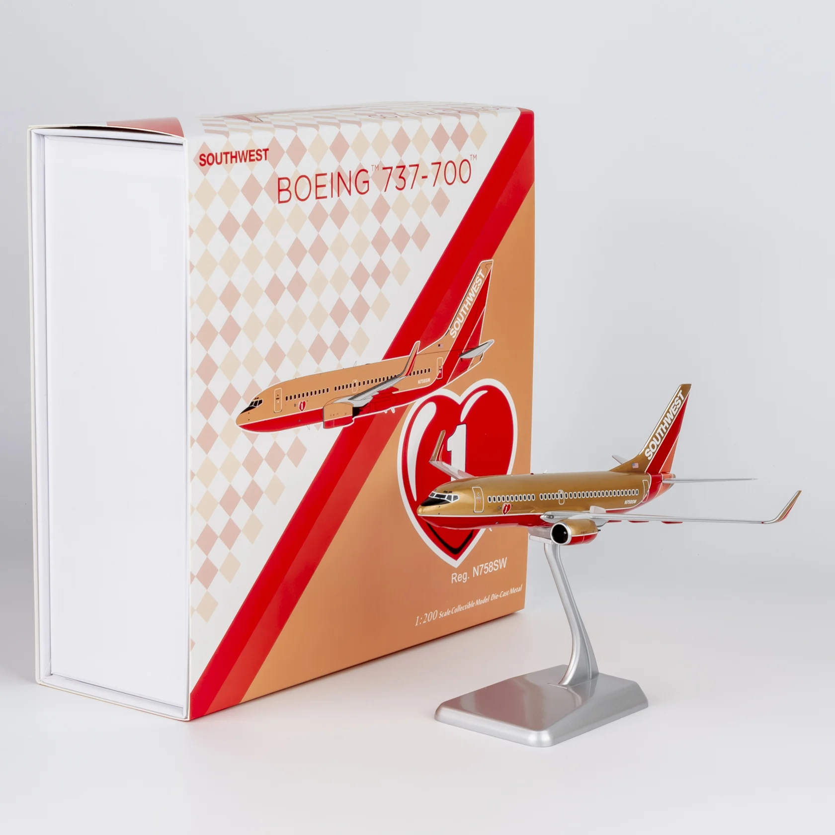 Collectible Diecast Aircraft Model Boeing B737-700 05034 NG Models 1:200 Southwest Airlines Reg: N758SW