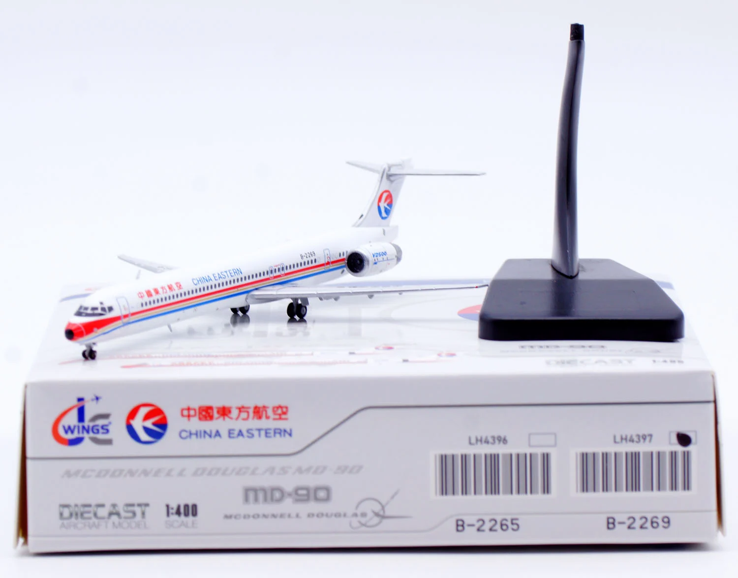 Collectible Diecast Aircraft Model McDonnell Douglas MD-90 LH4397 JC Wings 1:400 China Eastern Airlines Reg: B-2269