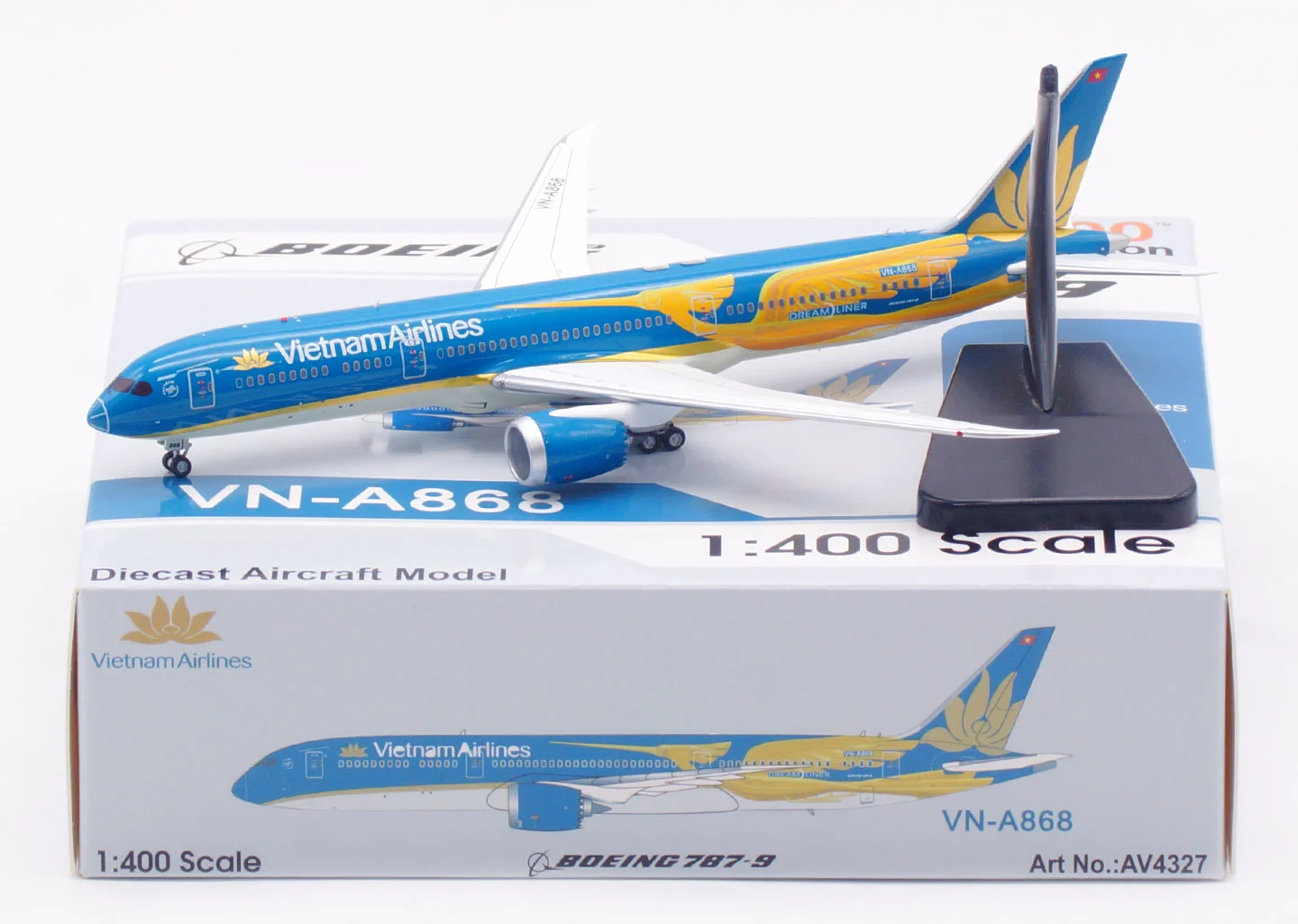 Collectible Diecast Aircraft Model Boeing B787-9 AV4327 Aviation 1:400 Vietnam Airlines Reg: VN-A868