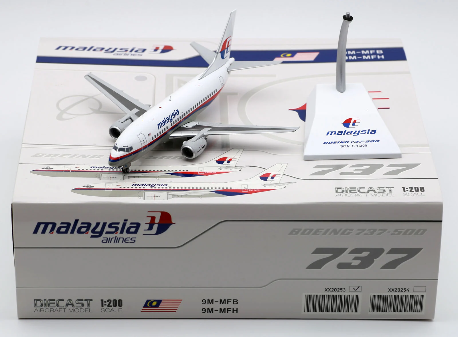 Collectible Diecast Aircraft Model Boeing B737-500 XX20253 JC Wings 1:200 Malaysia Airlines Reg: 9M-MFB