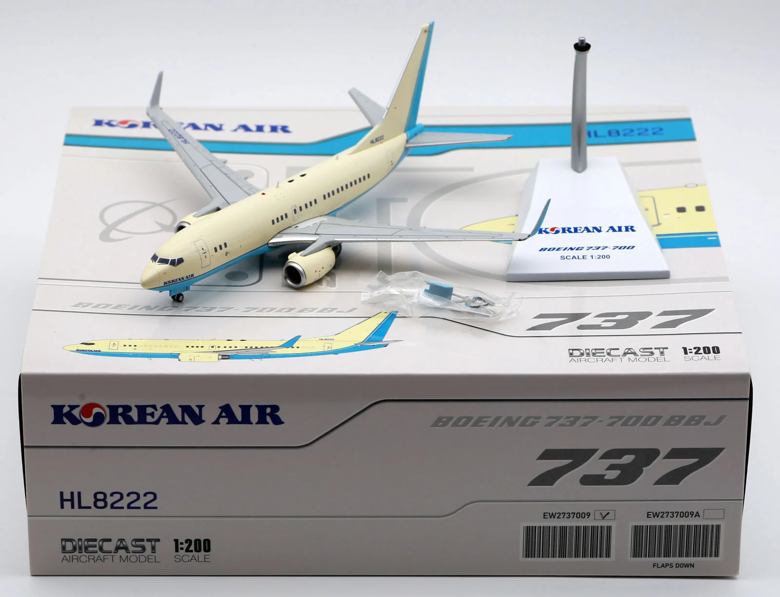 Collectible Diecast Aircraft Model Boeing B737-(BBJ) EW2737009 JC Wings 1:200 Korean Air Reg: HL8222