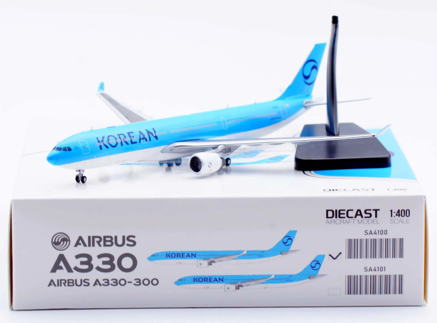 Collectible Diecast Aircraft Model Airbus A330-300 SA4100 JC Wings 1:400 Korean Air Reg: HL8025