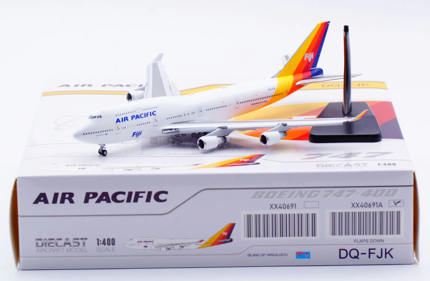 Collectible Diecast Aircraft Model Boeing B747-400 XX40691A JC Wings 1:400 Air Pacific Reg: DQ-FJK Flaps Down